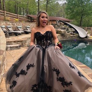 Meet your Posher, Chloe